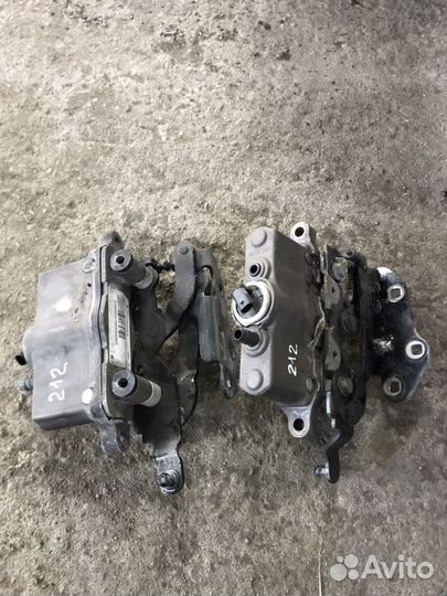 Мерседес 212 петли капота