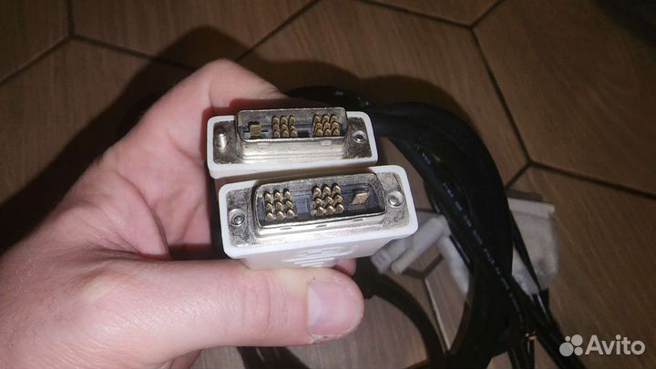 Кабели для монитора DVI