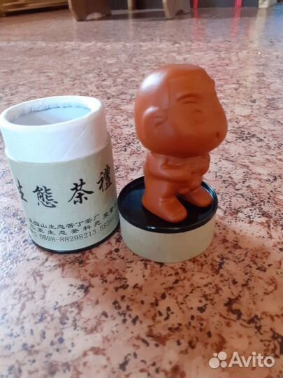 Китайский сувенир писающий мальчик