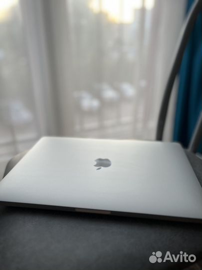 Apple MacBook Pro 13 2019