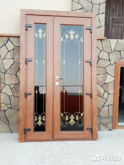 Пластиковая дверь 120х210 37