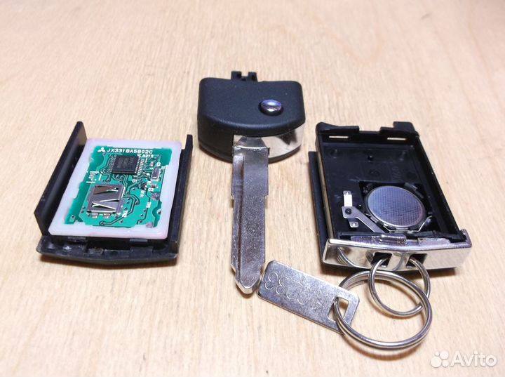 Mazda remote key 4 buttons Texas 4D ID63