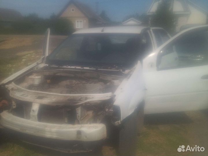 Рено Логан по запчастям