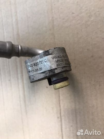 Трубка кондиционера VW Touran 1T/ Passat B6