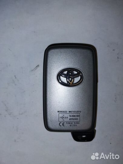 Ключ Toyota Land Cruiser 200 Оригинал