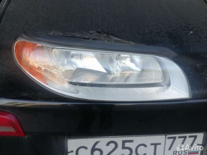 Фара прав галоген на Volvo XC70, S80 2