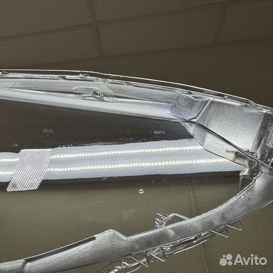 Уцененное стекло для фары Mazda 6 GJ (2015-2018) Р