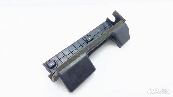 Дефлектор радиатора левый Hyundai Solaris HCR G4FG