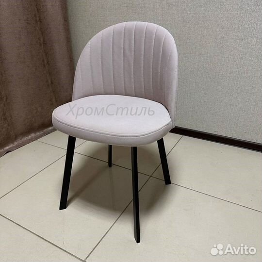 Мягкие кухонные стулья 