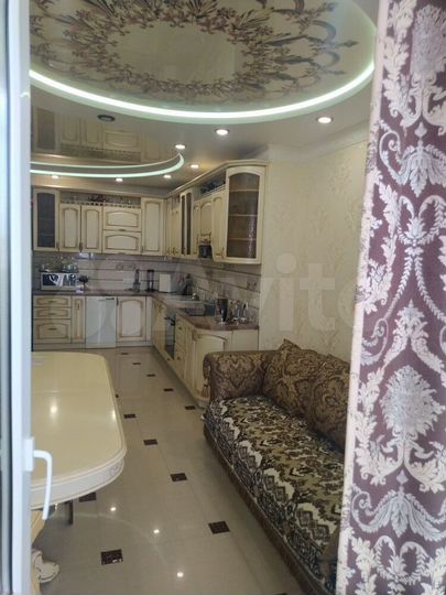 3-к. квартира, 110 м², 12/18 эт.