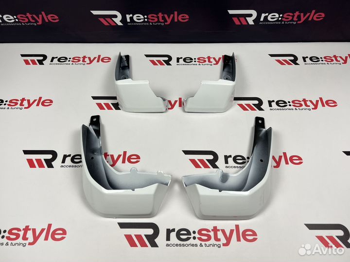 Брызговики Honda Fit 2014-2017г. Белые