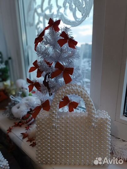 Сумки из акриловых и хрустальных бусин на заказ