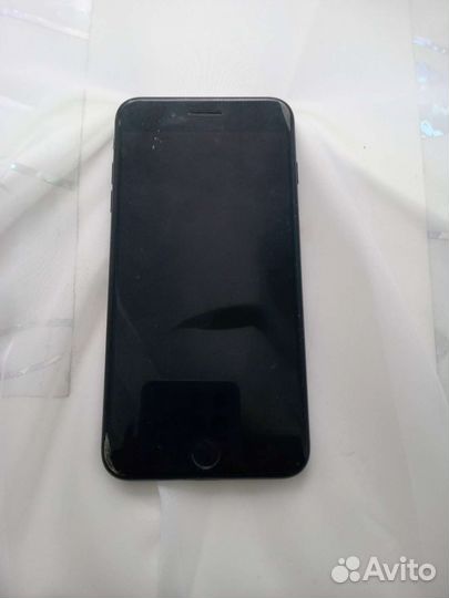 Телефон iPhone 7 plus