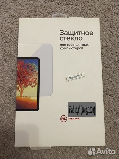 Защитное стекло на iPad 10,2
