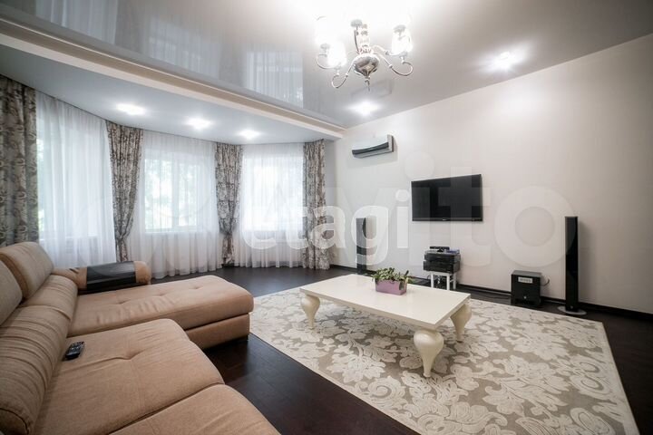 3-к. квартира, 165 м², 1/7 эт.