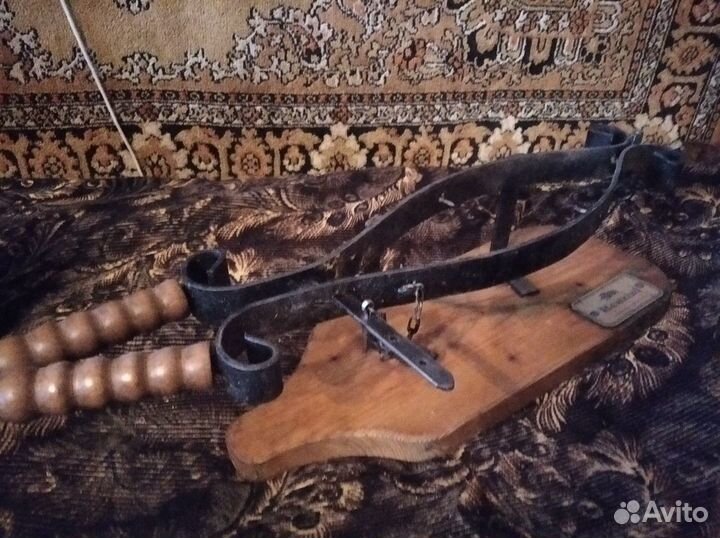 Хамонера, подставка для хамона и нож