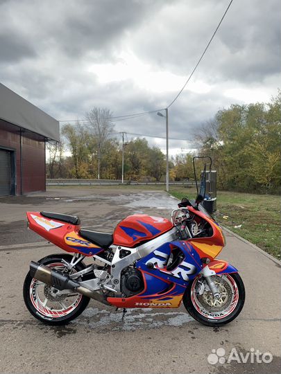 Honda CBR 919 RR
