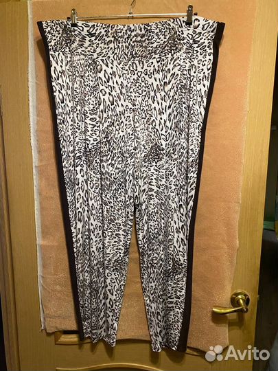 Брючный костюм женский