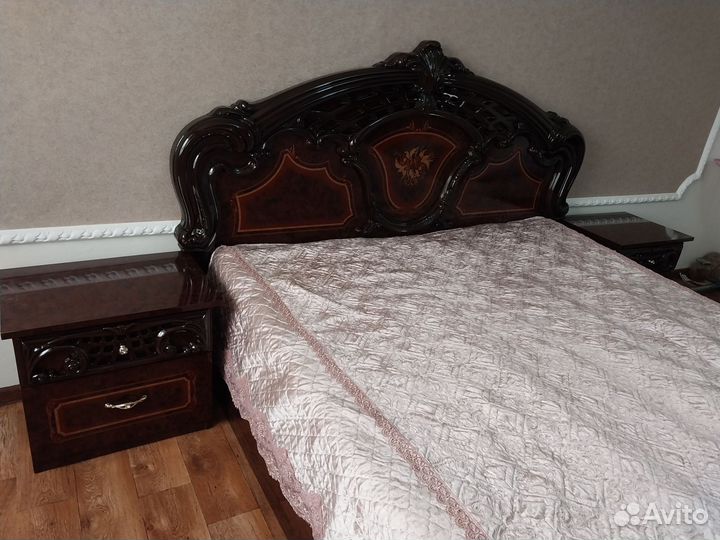 Спальный гарнитур бу