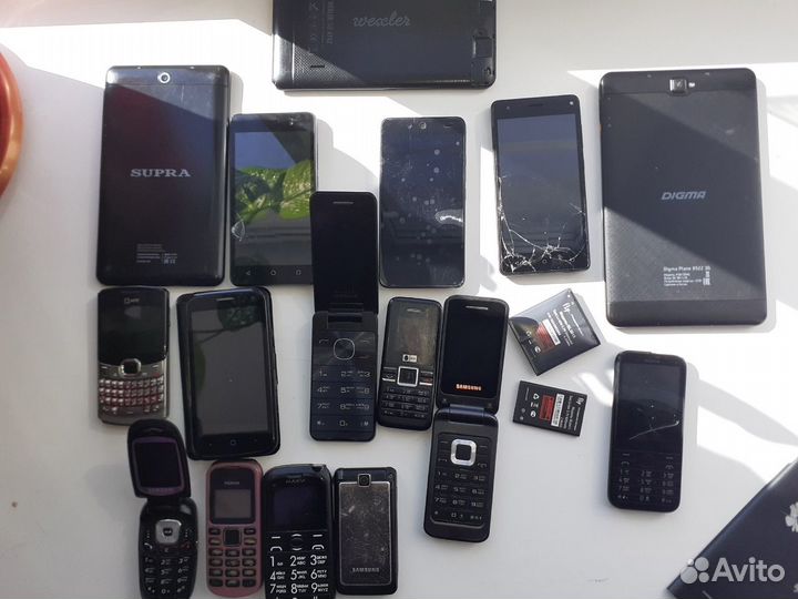 Телефоны на запчасти