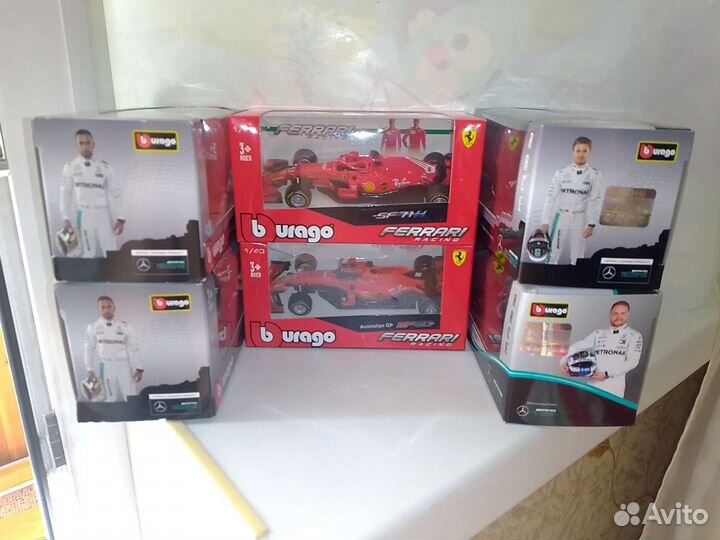 Модели Formula 1 Ferrari/Mercedes F1 Bburago
