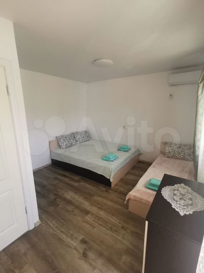 Комната 18 м² в 9-к., 1/1 эт.