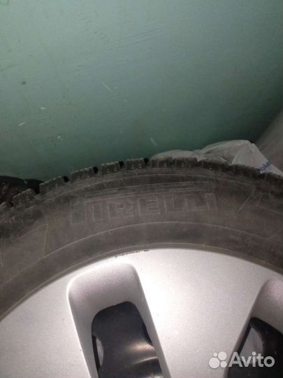 Pirelli Ice Zero 185/65 R15 92