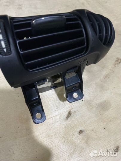Воздуховод печки правый Mercedes-Benz C-Class W203