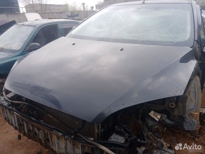 Капот Ford Focus 2008
