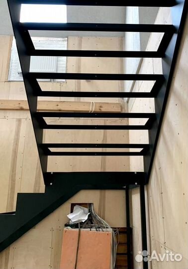 Лестница с забежными ступенями