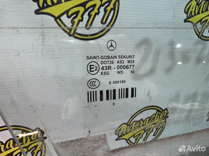 Стекло двери переднее правое Mercedes E-class W212