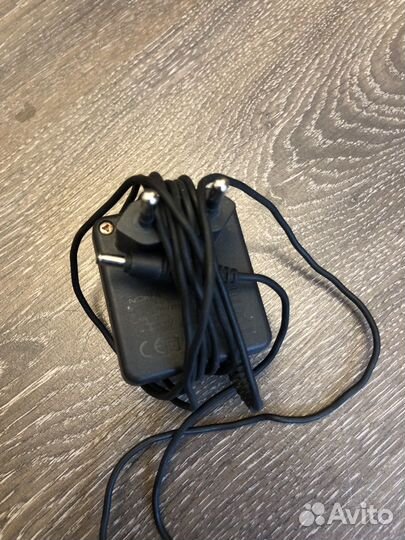 Коробка с аккумуляторами для кнопочных телефонов