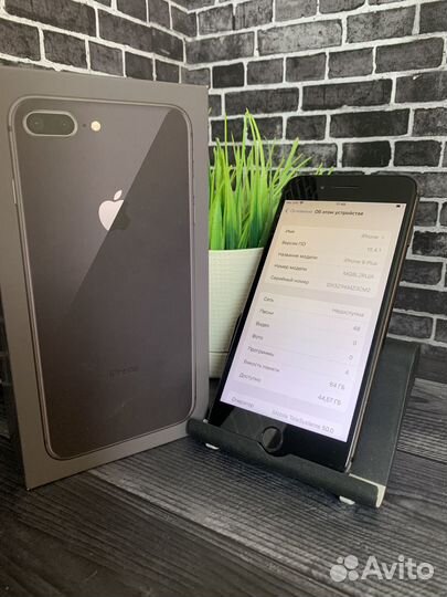 iPhone 8 Plus, 64 ГБ