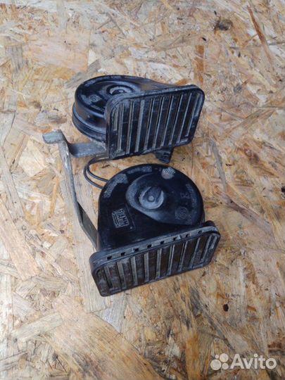 Звуковой сигнал Opel Astra J седан 1.6 бензин