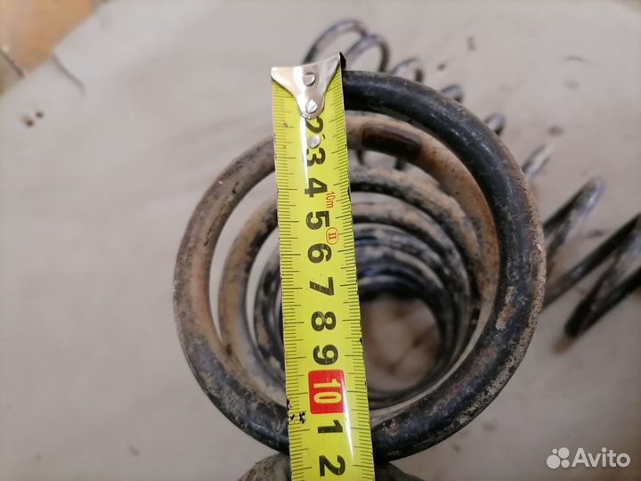 Пружина Ford Mondeo II задняя универсал