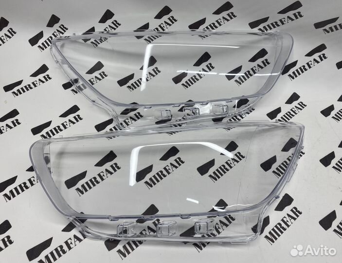 Левое стекло фары Volvo XC40 2017-2022