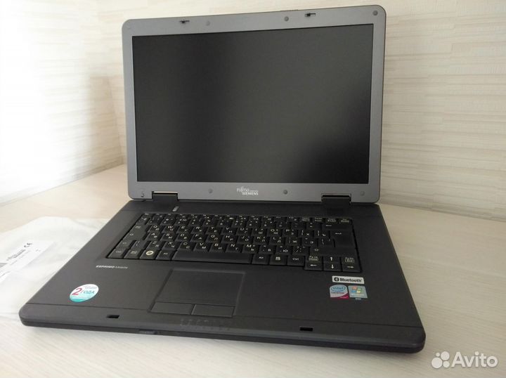Ноутбук Fujitsu-Siemens Esprimo