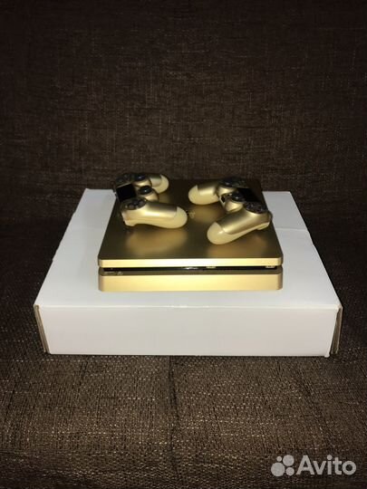 Игровая приставка ps4 slim 500