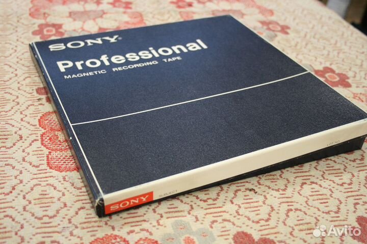 Коллекционная катушка sony c коробкой