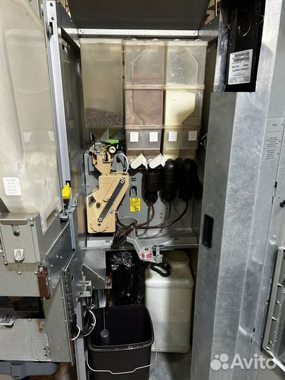 Кофейный автомат necta kikko es6