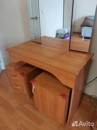 Трюмо трельяж тумба комод с зеркалом