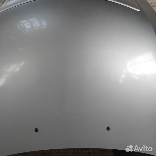 Капот с решеткой серебристый Mazda 3 bk хэтчбек