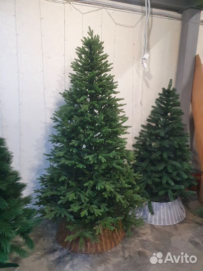 Елка искусственная