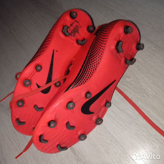 Футбольные бутсы nike mercurial