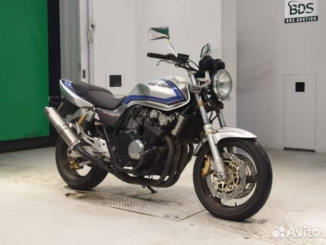 Honda cb 400sfv