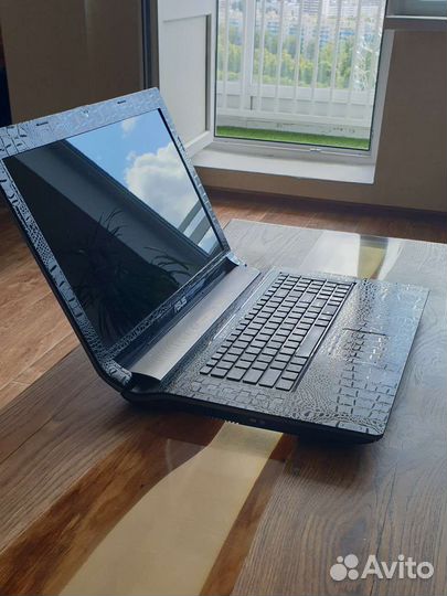 Ноутбук Asus N73SV 17.3