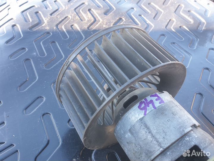 Моторчик отопителя печки BMW 3 E46 бмв 0130101103