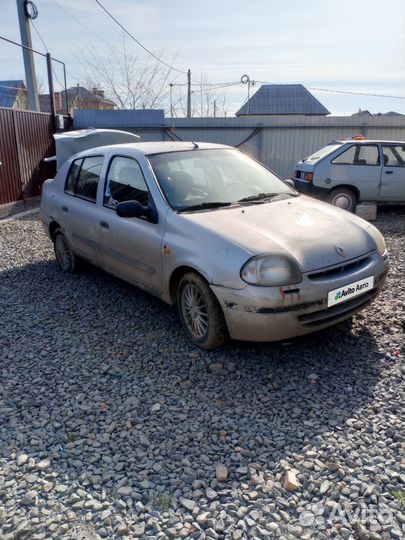 Renault Clio 1.4 МТ, 2000, битый, 10 000 км