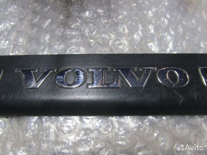 Накладка порога передняя правая Volvo XC70 Cross C