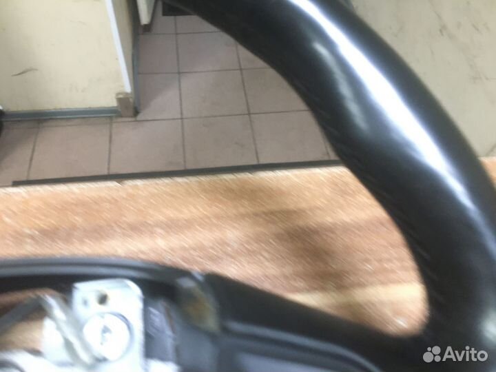 Руль Kia Rio 3 дорестайл кожа, подогрев тертый